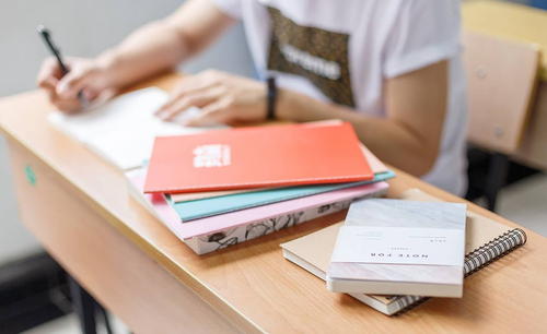 新航道好轻松考研英语.jpg 好轻松考研英语.jpg