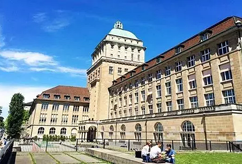 瑞士弗里堡大学排名.png