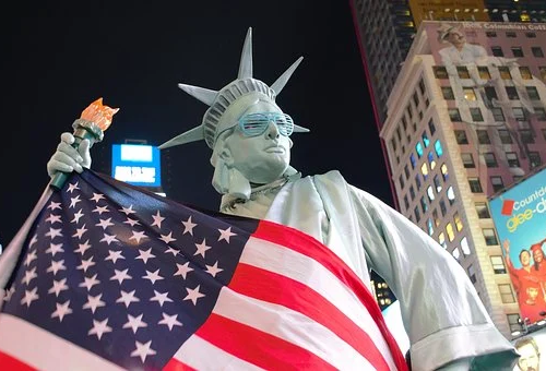 dominating怎么读dominating是什么意思