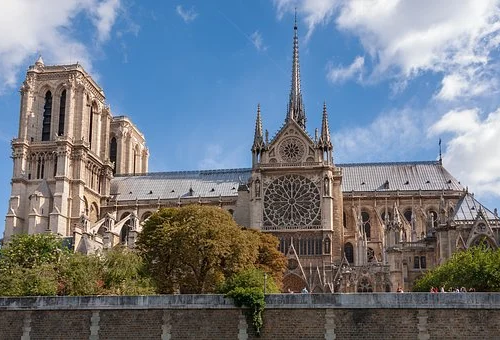 法国留学中介费.png 法国留学中介费.png