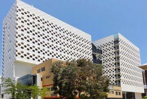 斯威本科技大学相当于国内什么大学.png 斯威本科技大学相当于国内什么大学.png