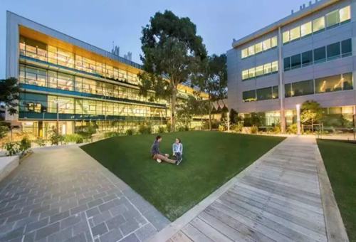 堪培拉大学留学费用.png 堪培拉大学留学费用.png